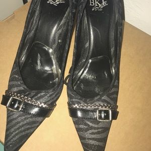 Women’s bke heels